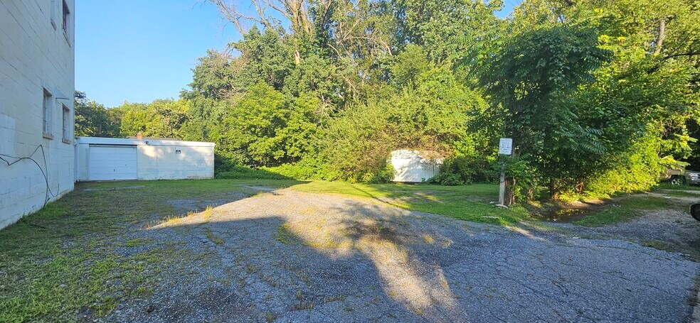 More Photos Of 9 E 44th St, Wilmington Office Residential For Sale