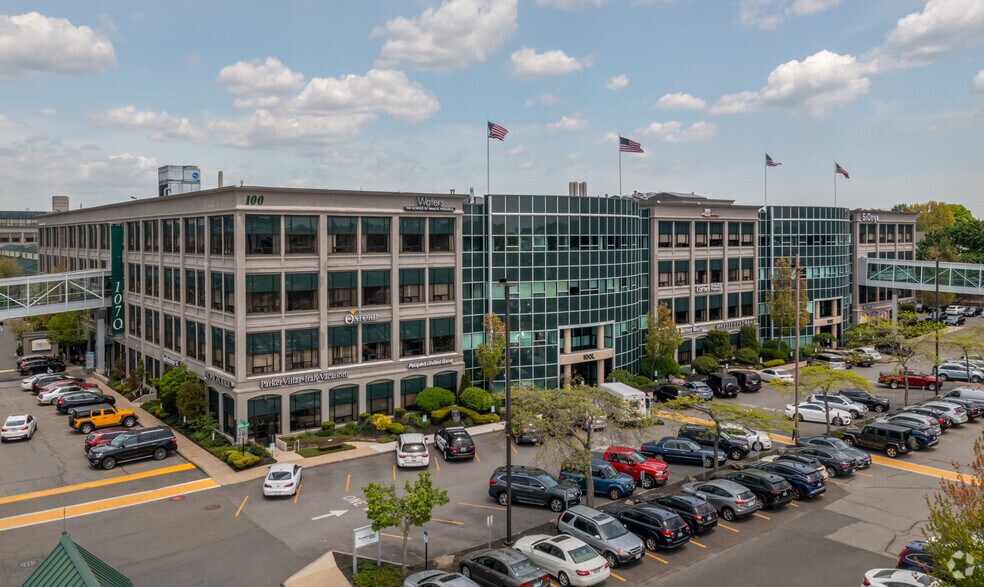 More Photos Of 100 Cummings Ctr, Beverly Office For Lease