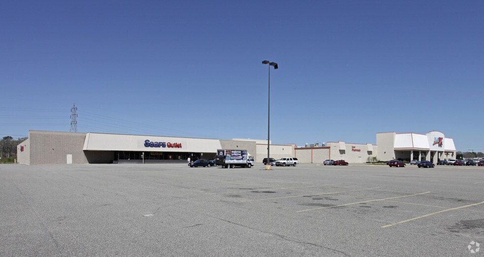 More Photos Of 2001 S Military Hwy, Chesapeake Unknown For Lease