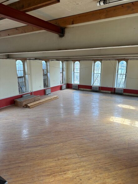 More Photos Of 34 S Main St, Phoenixville General Retail For Sale