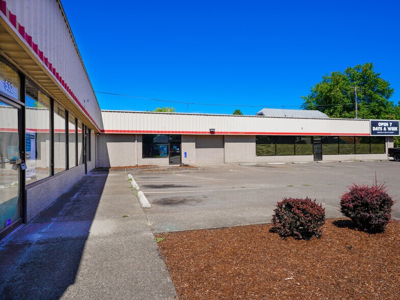More Photos Of 532 NW 3rd St, Corvallis General Retail For Sale