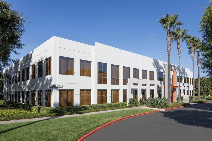 More Photos Of 46 Discovery, Irvine Unknown For Lease