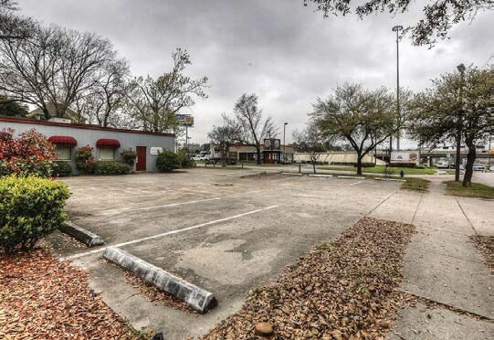 More Photos Of 2723 Yale St, Houston Storefront Retail Office For Lease