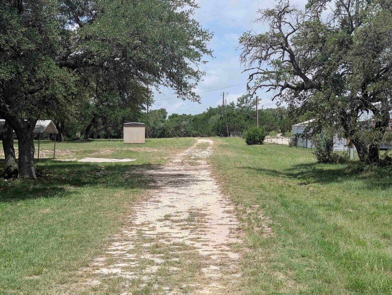 More Photos Of 1917 Main Street, Blanco Land For Sale