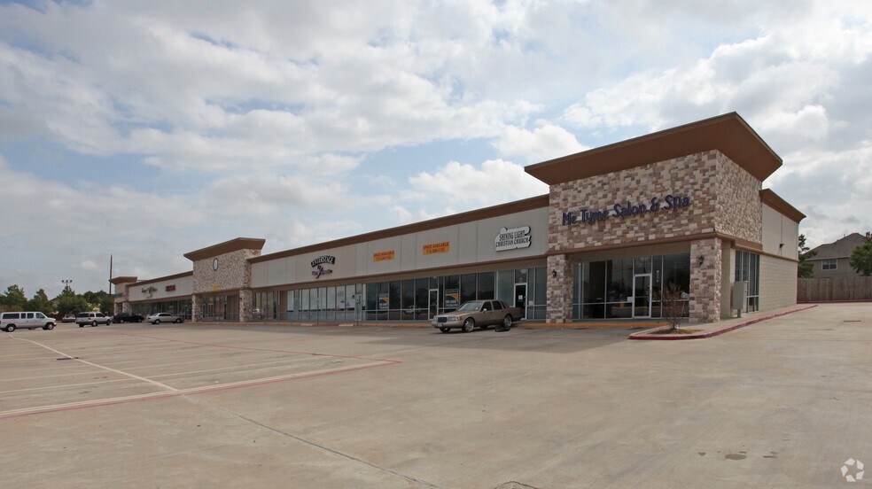 More Photos Of 16427 W Little York, Houston Unknown For Lease