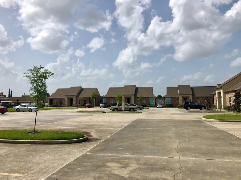 More Photos Of W E. Heck ct, Baton Rouge Office For Lease