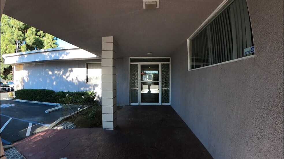 More Photos Of 820 W Merced Ave, West Covina Medical For Sale
