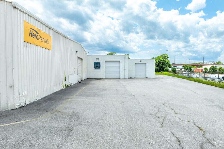 More Photos Of 1200 Chesapeake Ave, Baltimore Warehouse For Lease