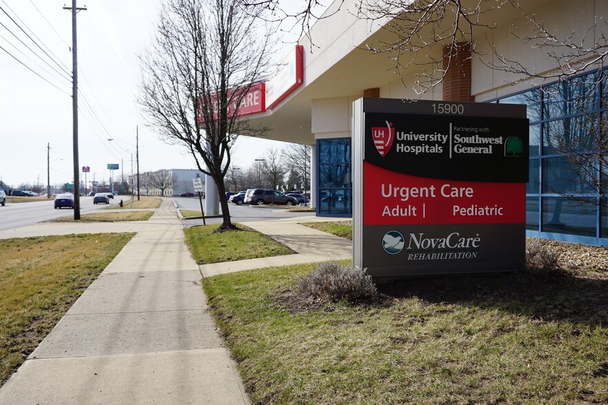 More Photos Of 15900 Snow Rd, Brook Park Medical For Lease