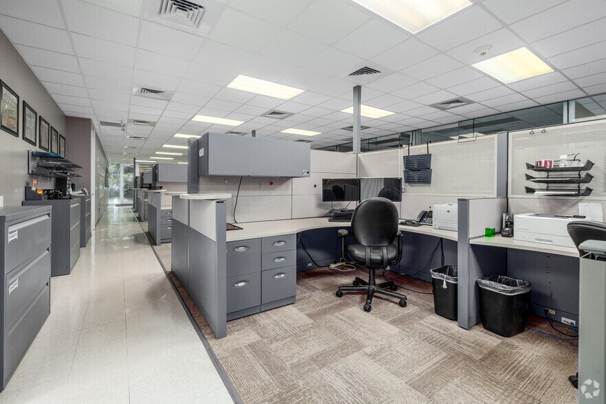 More Photos Of 2700 Research Forest Dr, The Woodlands Office For Lease