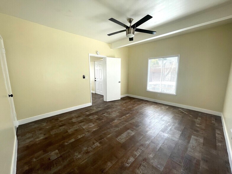 More Photos Of 531 N Virginia Ct, Long Beach Apartments For Sale