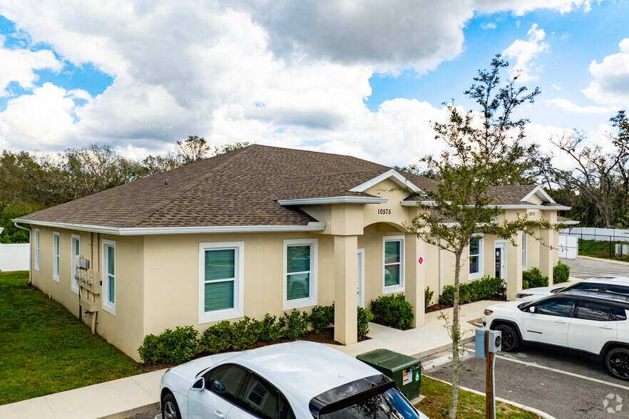 More Photos Of 10571-10575 Bloomingdale Ridge, Riverview Medical For Sale