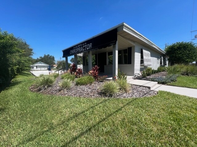 Primary Photo Of 555 Avenue L NW, Winter Haven Medical For Lease