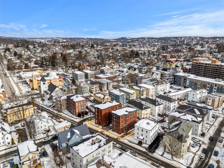 More Photos Of 70-72 Russell Street, Worcester Apartments For Sale