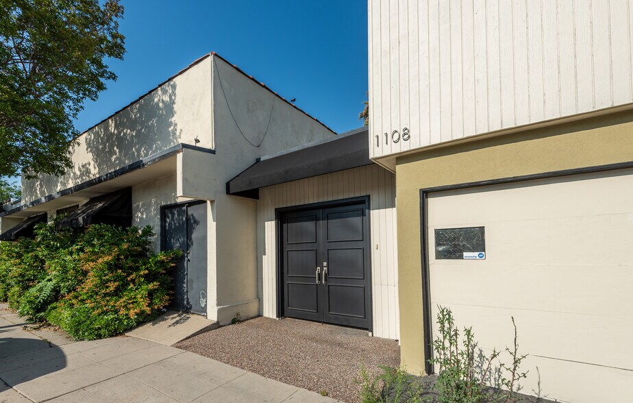 More Photos Of 1108 Tamarind Ave, Los Angeles Loft Creative Space For Lease