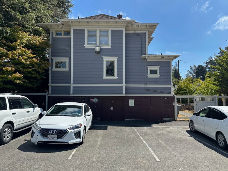More Photos Of 1369 G St, Arcata Office Residential For Sale