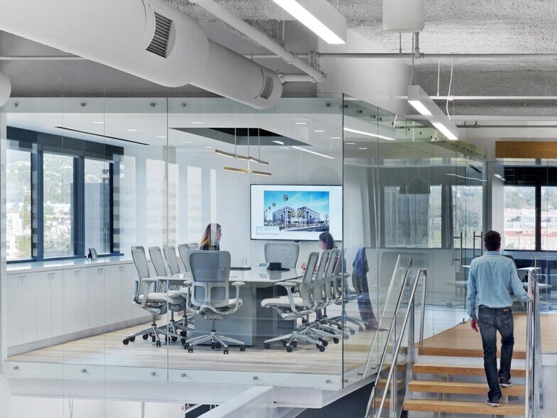 More Photos Of 11601 Wilshire Blvd, Los Angeles Office For Sale