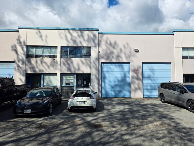 More Photos Of 1952 Kingsway Ave, Port Coquitlam Warehouse For Sale