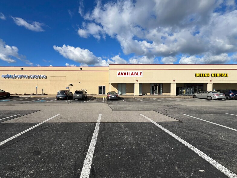 More Photos Of 1700 Peach St, Erie Medical For Lease