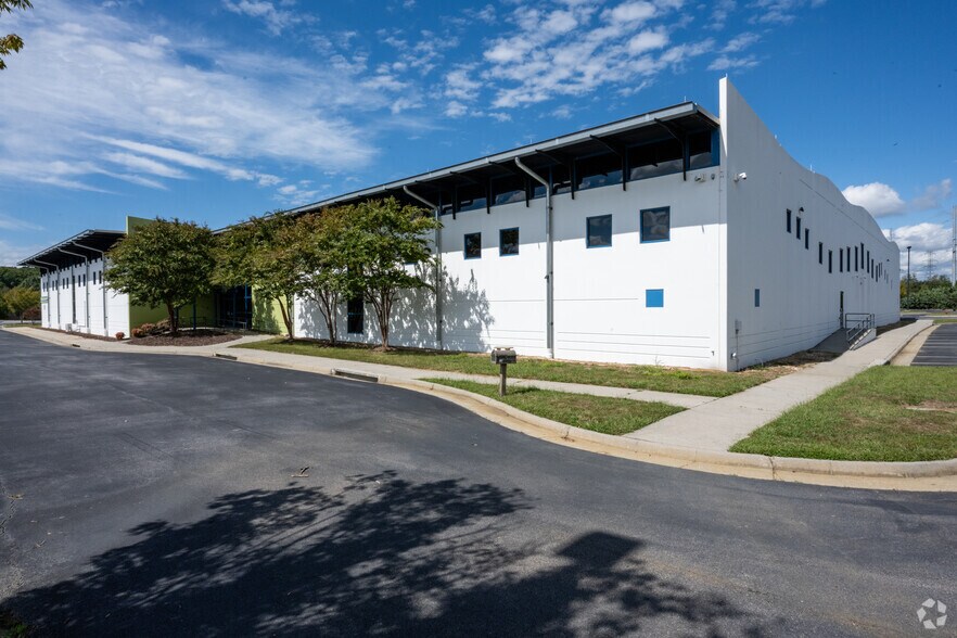 Primary Photo Of 119 Cane Creek Blvd, Danville Warehouse For Lease