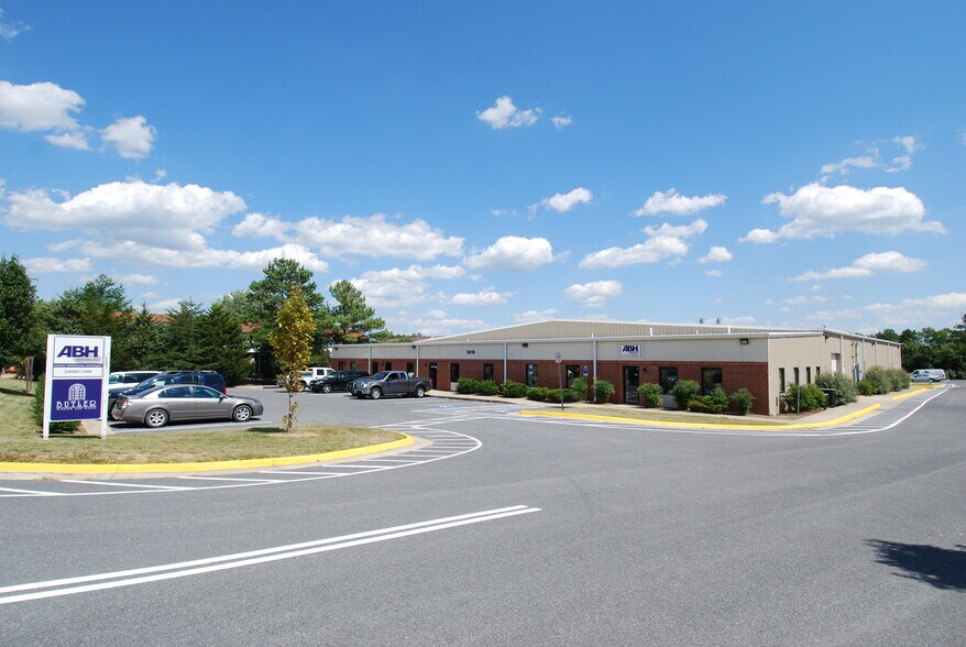 More Photos Of 3018 Shawnee Dr, Winchester Flex For Lease