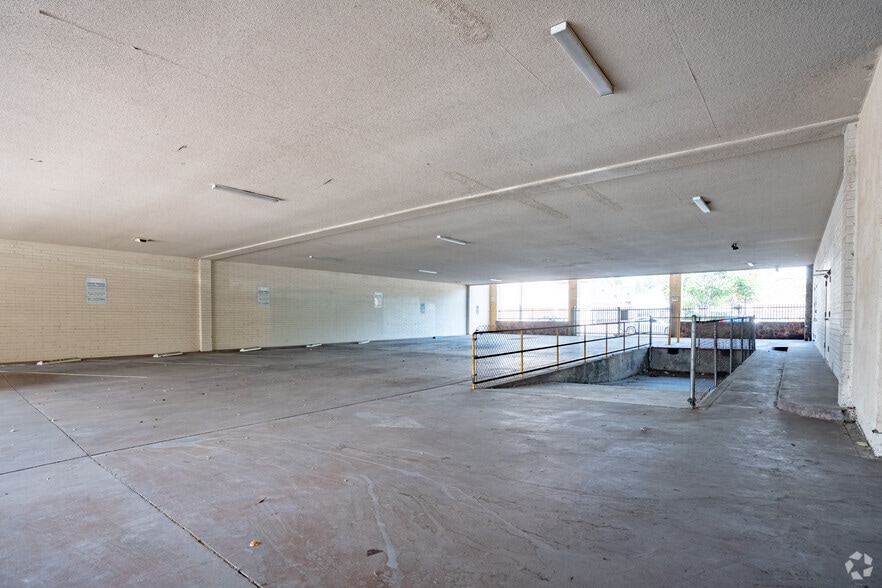 More Photos Of 499 N Garey Ave, Pomona Freestanding For Sale