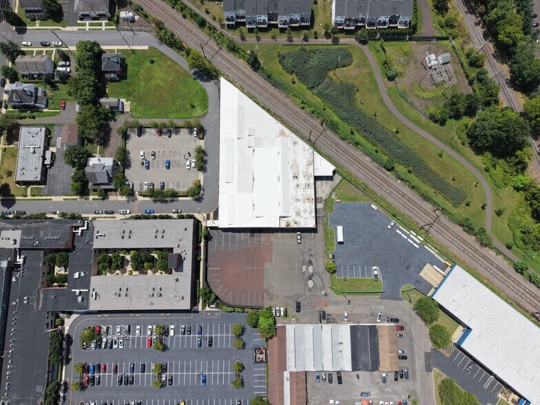 More Photos Of 201 Kriebel Ave, Lansdale Warehouse For Lease