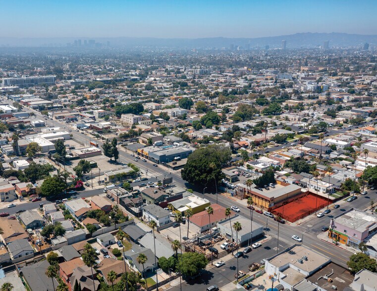 More Photos Of 2901 W Jefferson Blvd, Los Angeles Land For Lease