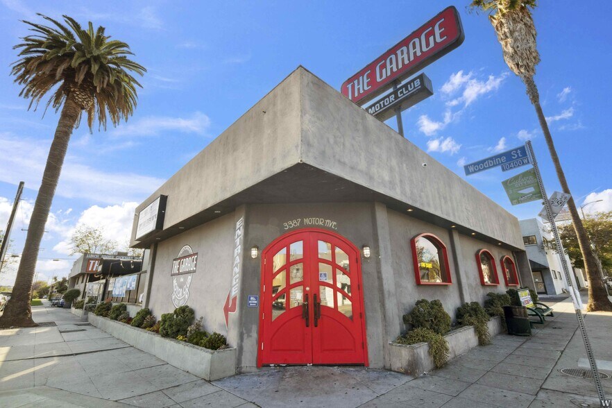 Primary Photo Of 3387 Motor Ave, Los Angeles Restaurant For Lease