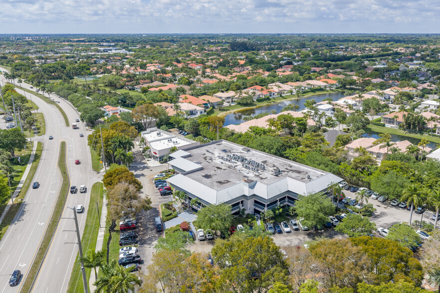 More Photos Of 21301 Powerline Rd, Boca Raton Medical For Lease