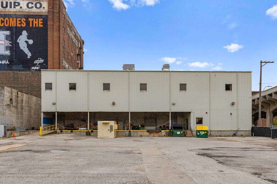 More Photos Of 1315 W 12th St, Kansas City Warehouse For Sale