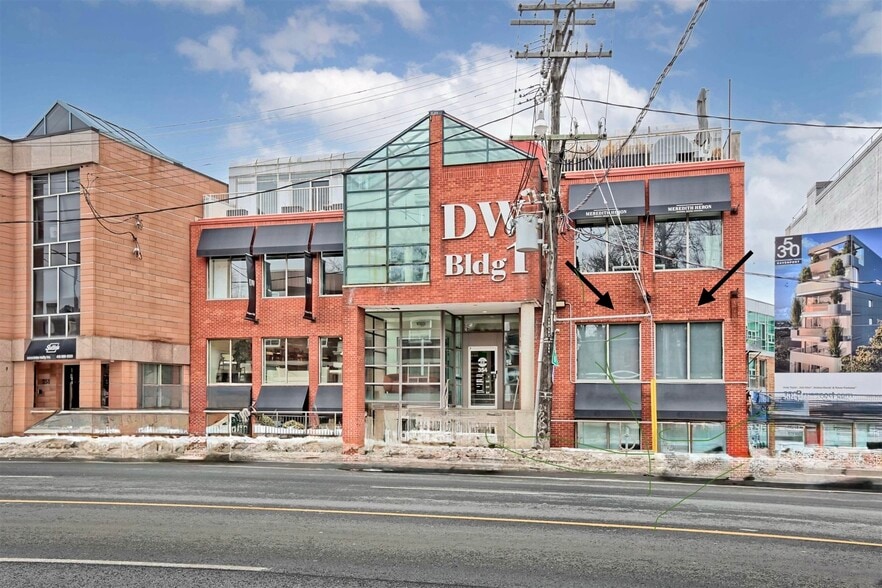Primary Photo Of 354 Davenport Rd, Toronto Freestanding For Lease