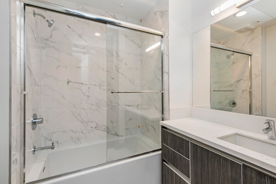 More Photos Of 644 N Normandie Ave, Los Angeles Apartments For Sale