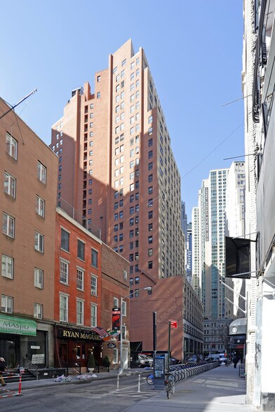 More Photos Of 111 John St, New York Office For Lease