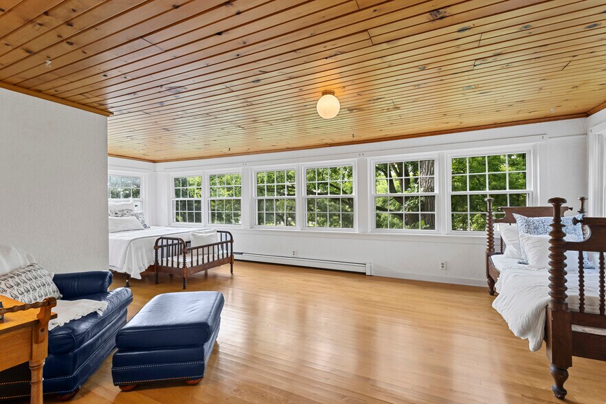More Photos Of 540 North St, Green Lake Storefront Retail Residential For Sale