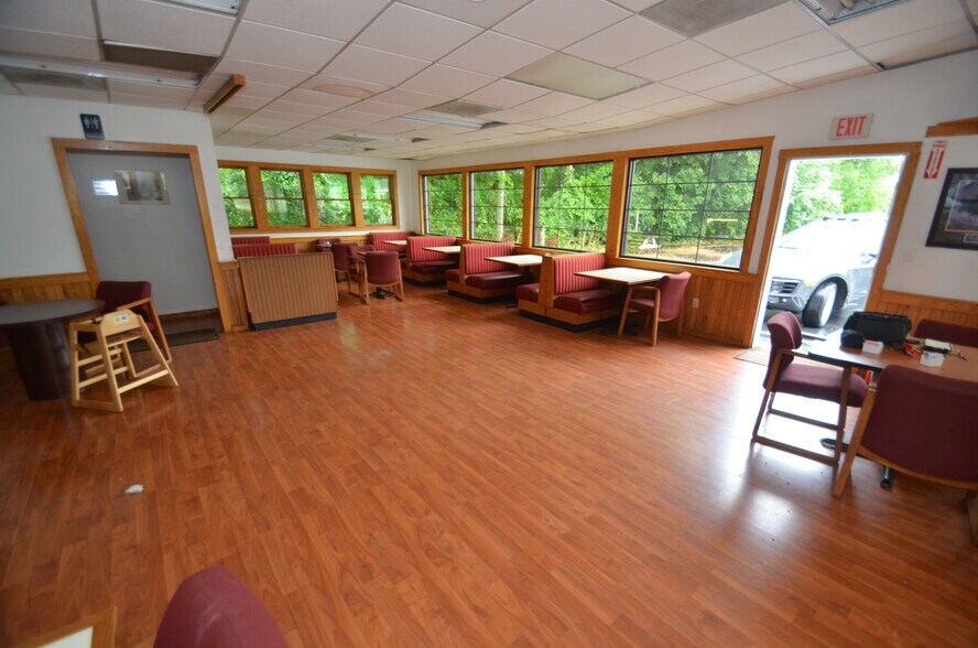 More Photos Of 251 Elm St, Milford Restaurant For Sale