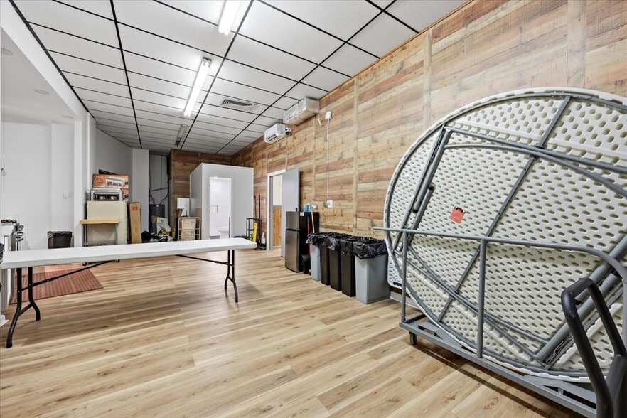 More Photos Of 1707 Washington Blvd, Easton Storefront Retail Residential For Sale