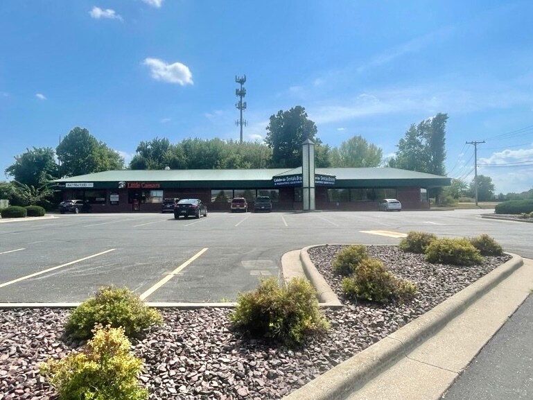 More Photos Of 4214 S Farm Road 135, Springfield General Retail For Sale