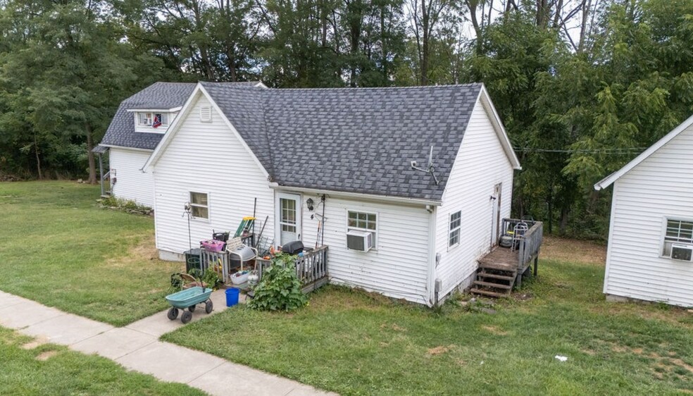 More Photos Of 19801 Route 6, Mainesburg Apartments For Sale