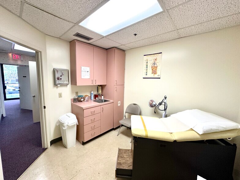 More Photos Of 16244 S Military Trl, Delray Beach Medical For Lease