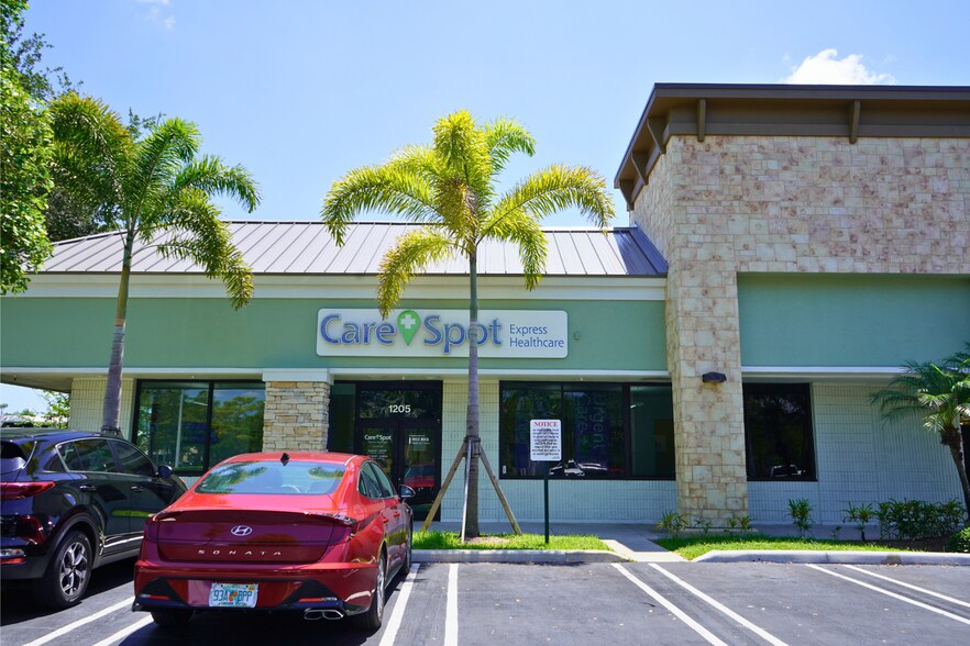 More Photos Of 1201-1327 N University Dr, Coral Springs Unknown For Lease