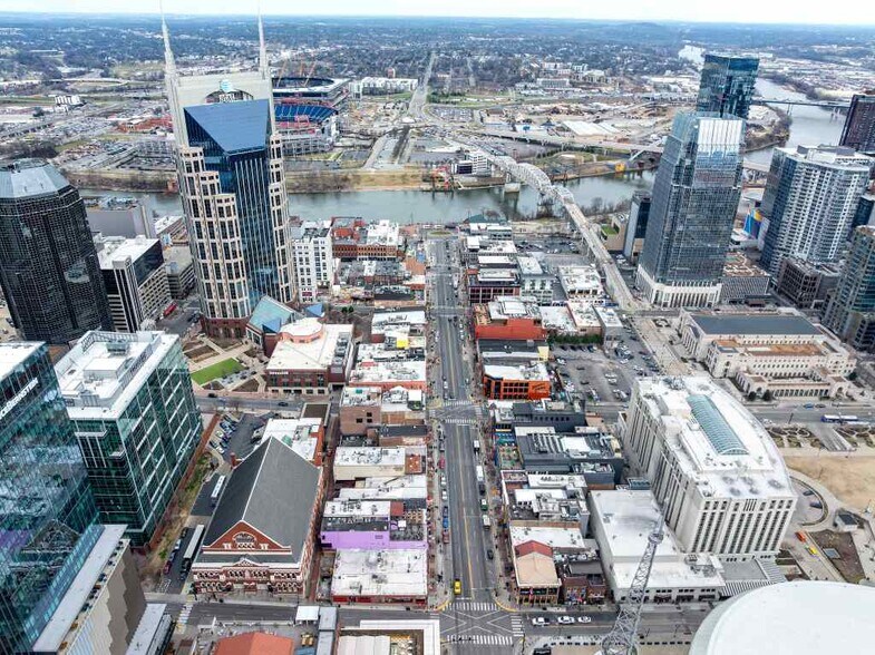 More Photos Of 111 Broadway, Nashville General Retail For Lease