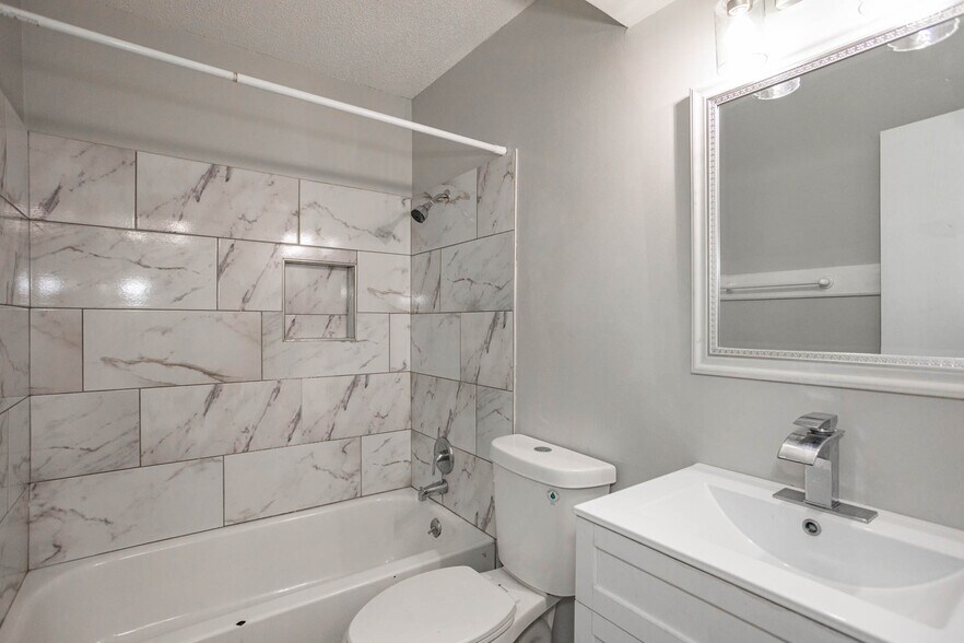 More Photos Of 3108 Eaton St, Kansas City Multifamily For Sale