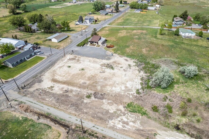 More Photos Of 781 Roza Dr, Zillah Healthcare For Sale