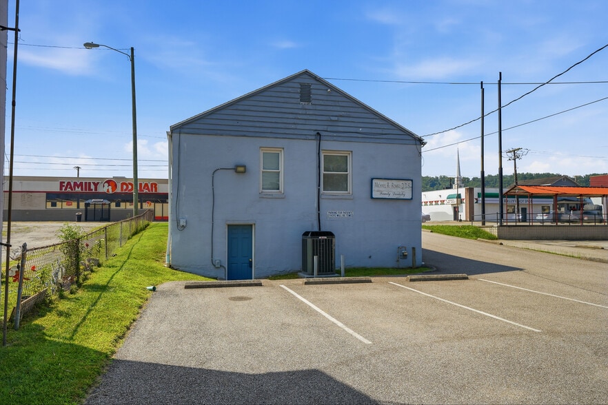 More Photos Of 4910 Maccorkle Ave SW, Charleston Medical For Sale