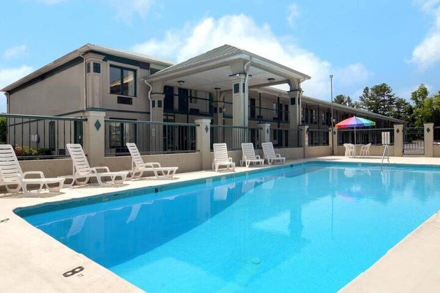 Primary Photo Of 95 S Service Rd, Austell Hotel For Sale