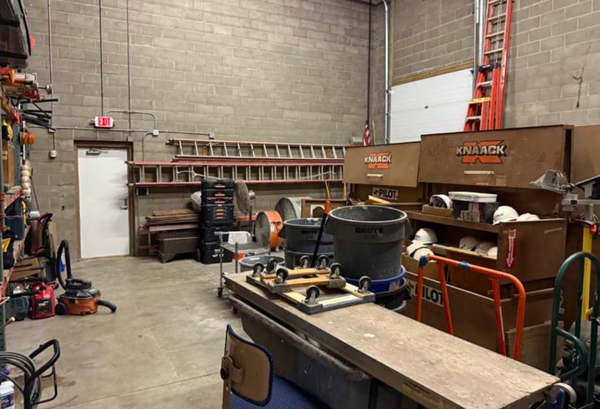 More Photos Of 1452 Donaldson Hwy, Erlanger Warehouse For Sale