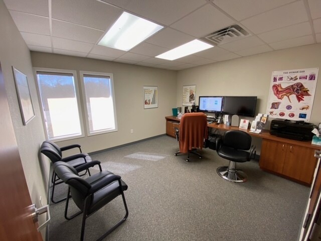 More Photos Of 822 N 4th St, Longview Medical For Sale