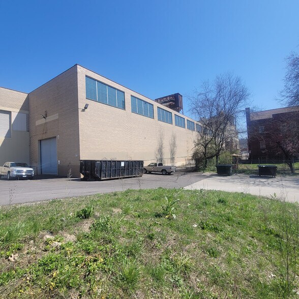 More Photos Of 1531 Tremont St, Cincinnati Manufacturing For Sale