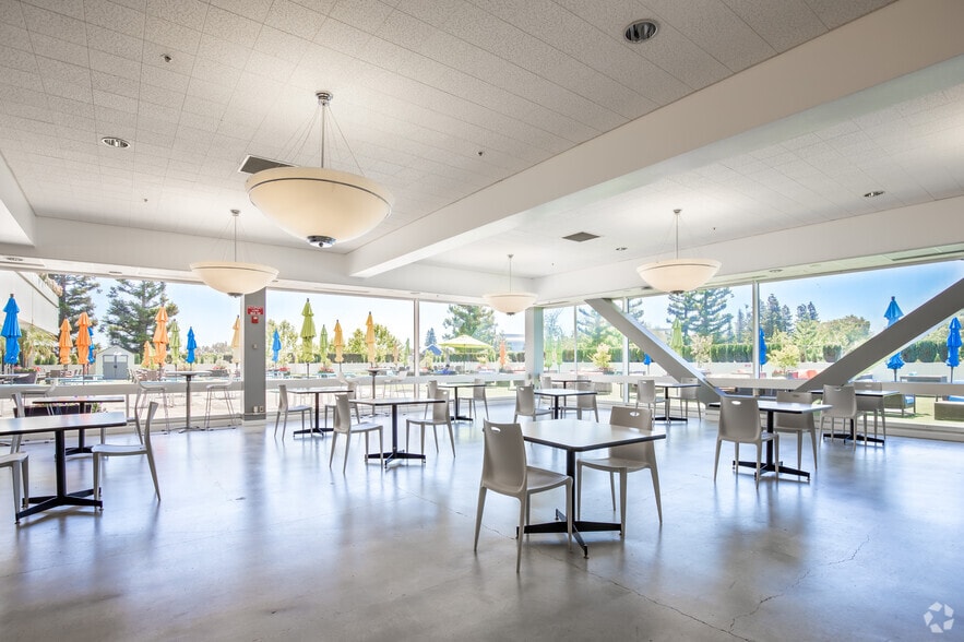 More Photos Of 440 N Wolfe Rd, Sunnyvale Office For Lease